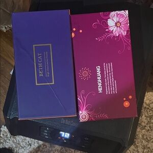 Unlisted leather wallets